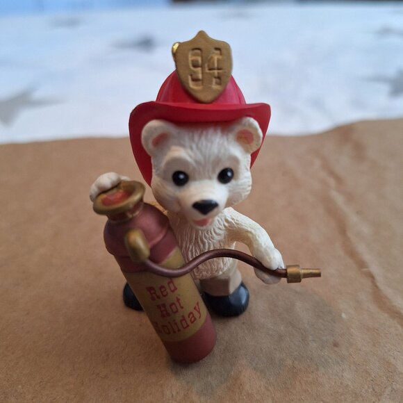 Vintage 90s Hallmark Ornament  1994 RED HOT HOLIDAY Fireman Polar Bear‎ - Picture 1 of 9